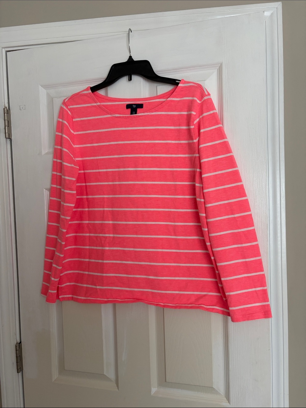 GAP Women’s striped long sleeve top size medium